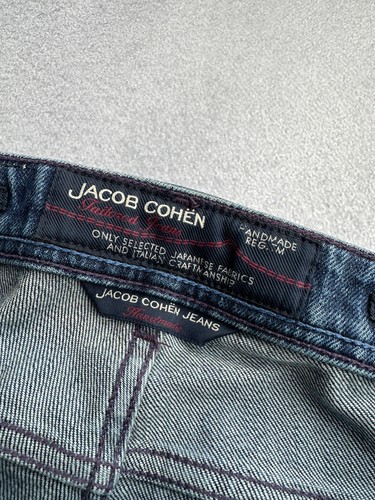 Jeans Jacob Cohen fatti a mano giapponesi in denim sporco - Foto 15 di 21