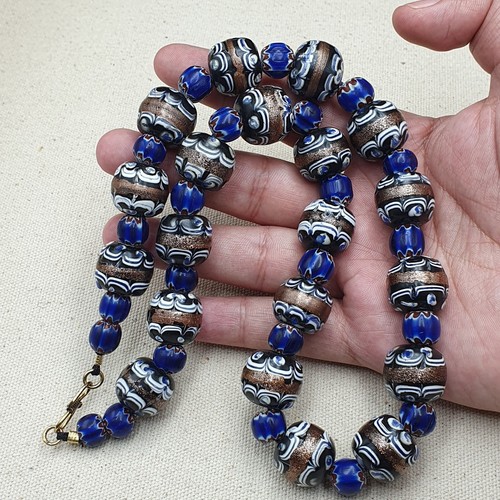 Millefiori Murano and Chevron Venetain Style Glass beaded Necklace - Picture 13 of 24