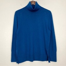 Banana Republic Merino Wool Turtleneck Sweater Women  s Size M Side Slit Relaxed
