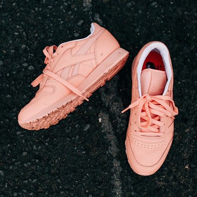 reebok salmon pink shoes