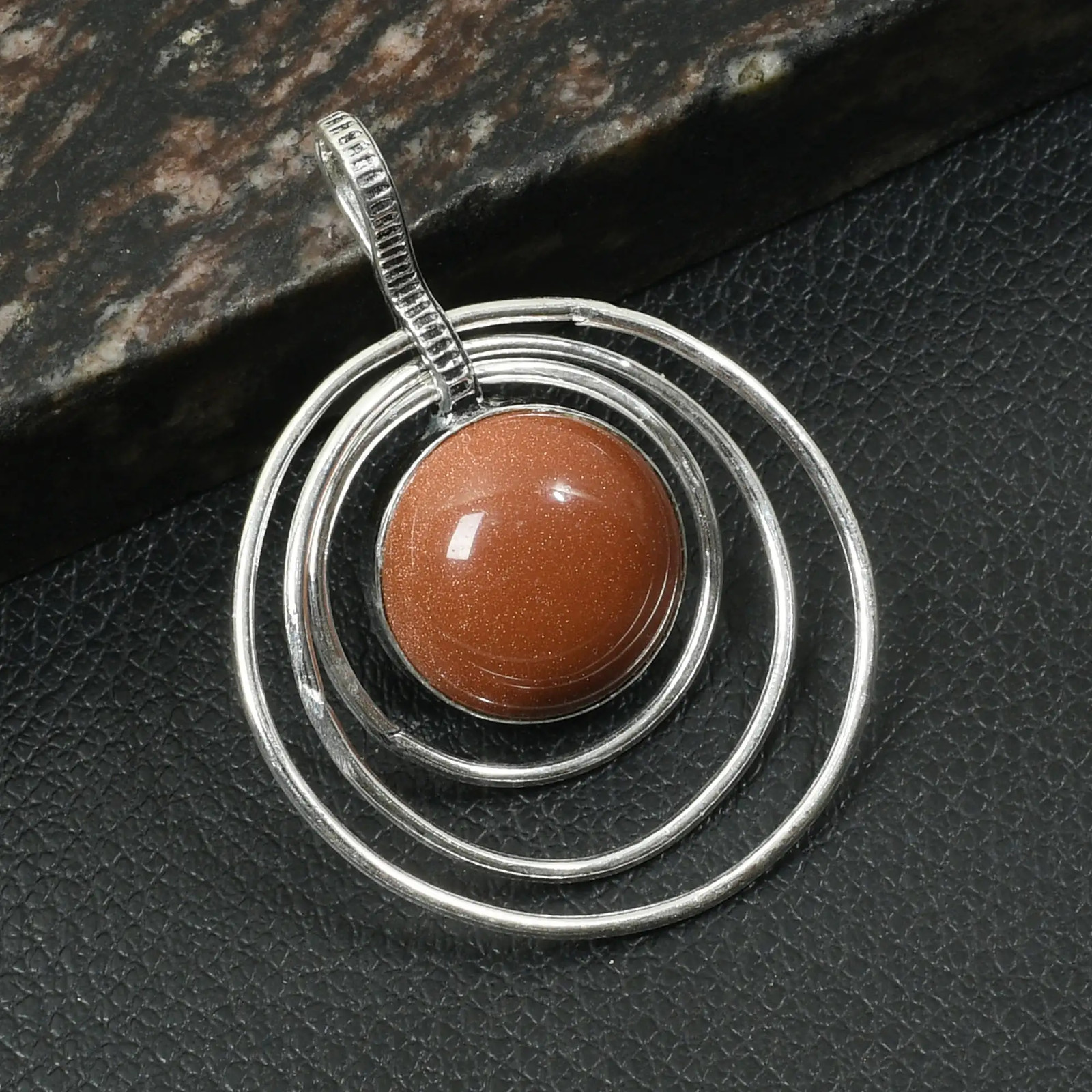 Goldstone Gemstone Ethnic Handmade Pendant Jewelry For Unisex 1.8