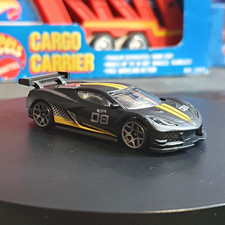 Hot Wheels C8 Chevrolet Corvette  1:64