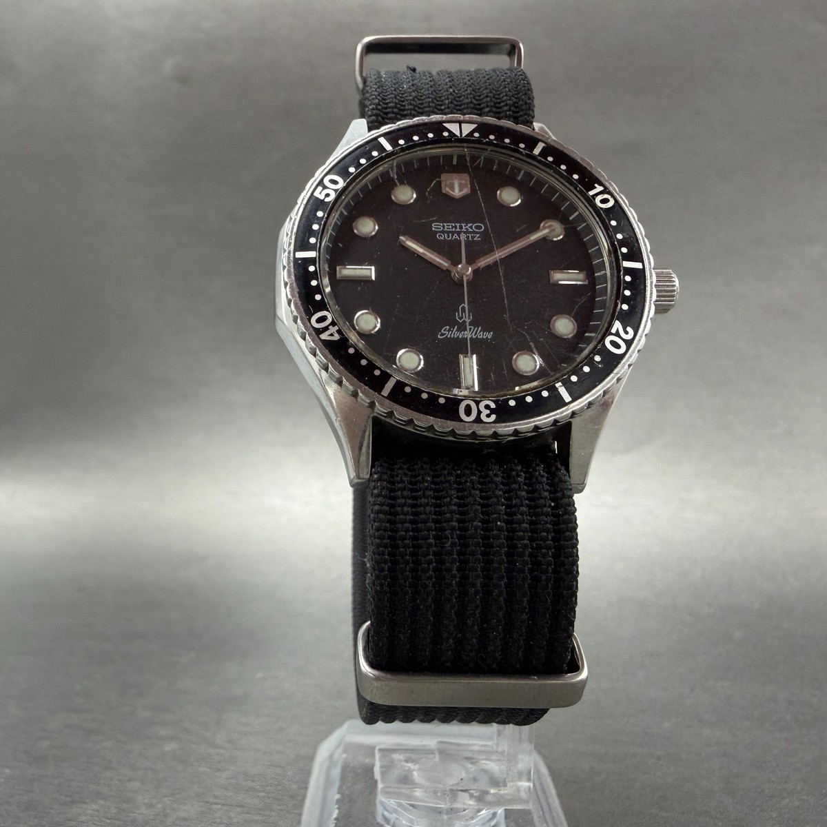 Seiko SilverWave Dive Watch Men 35mm Black Dial Silver Tone 6030