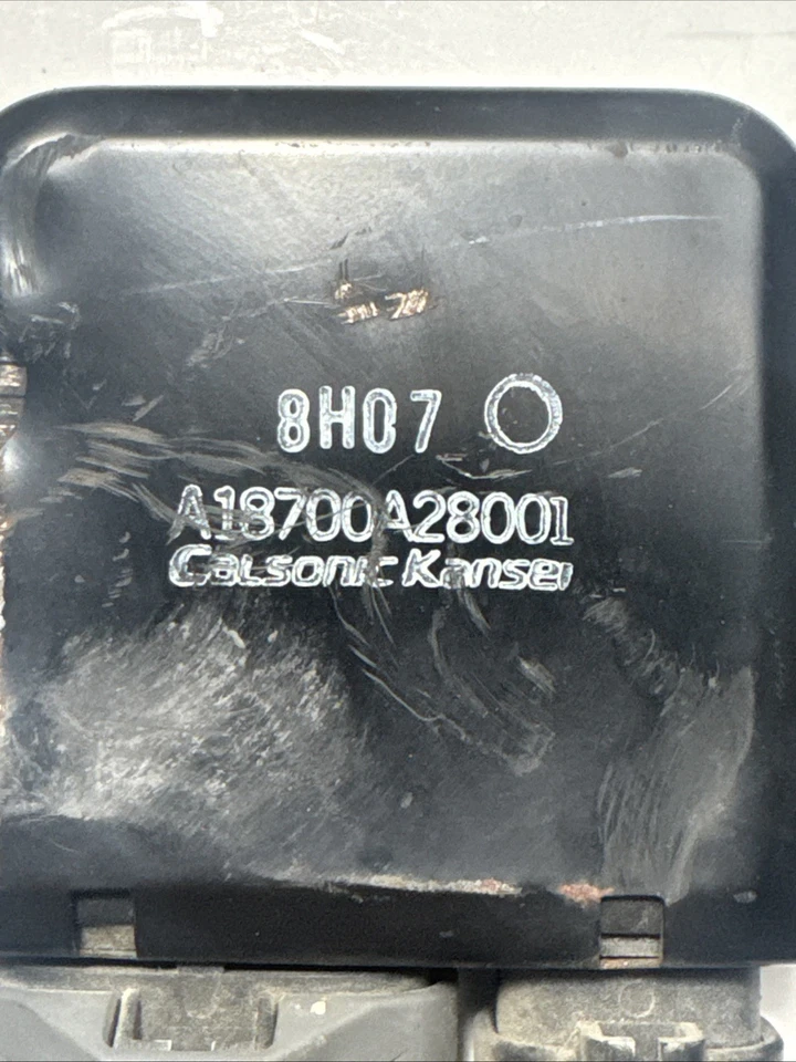 Módulo de controle de ventilador de radiador Infiniti G35 G37 2008 - 2013 fabricante de equipamento original A18700A28001 - Imagem 3 de 4