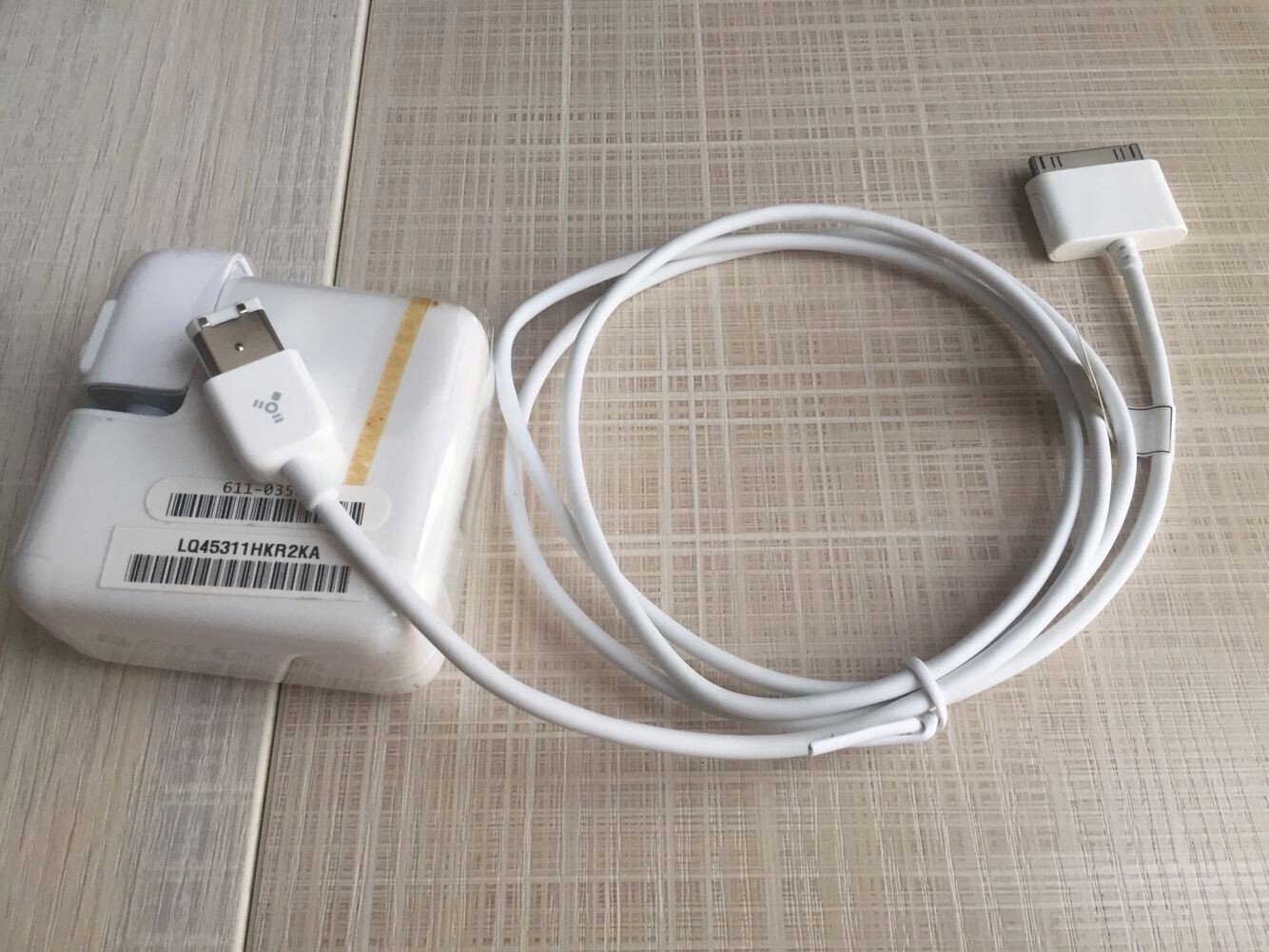 A1070 1394 Firewire Apple iPod Power Adapter + FW 6Pin to 30Pin Data Cable Cord