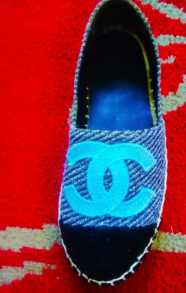 Chanel Auténticas Alpargatas Mujer Zapatos Logo Cc Talla 34 HECHO EN ESPAÑA Foto 3 de 4