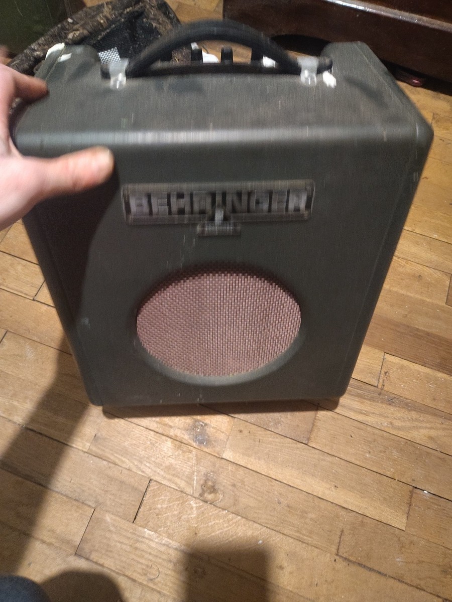 BEHRINGER BX108 THUNDERBIRD VINTAGE STYLE 15W BASS AMPLIFIER