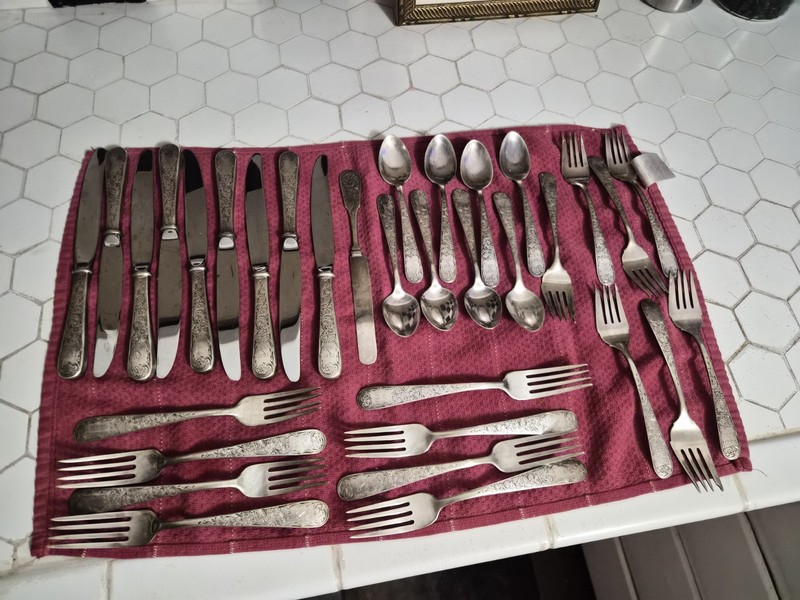 32 Piece Kirk and Son 1952 Repousse Silverware Set.