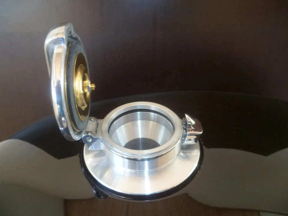 BMW Tankdeckel Monza mit Adapter für R100, R80, R65 R 45 - Bild 2 von 3