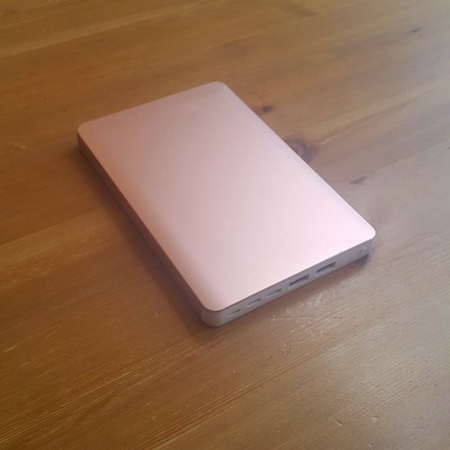 New Aluminum Extra High Power Bank 20000mAh with QC3.0 Fast Charge for Laptops - 第 36/41 張圖片