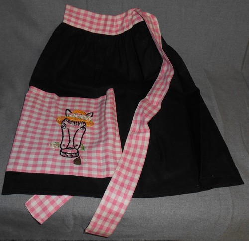 HUGE SET! Vintage PINK & BLACK Cow Motif 1940s-50s KITCHEN LINENS Embroidered - Picture 12 of 12