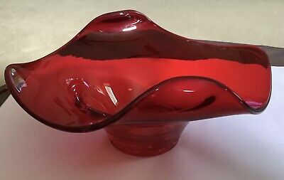 Vintage Viking Epic Ruby Red Glass Round Folded Edge Bowl Vintage Viking Epic Ruby Red Glass Round Folded Edge Bowl