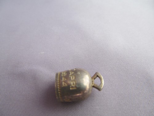 DE COLECCIÓN ORIGINAL Fuerza Aérea Capri San Michele Bell 800 Plata Segunda Guerra Mundial 1944 Piloto Suerte - Imagen 4 de 12