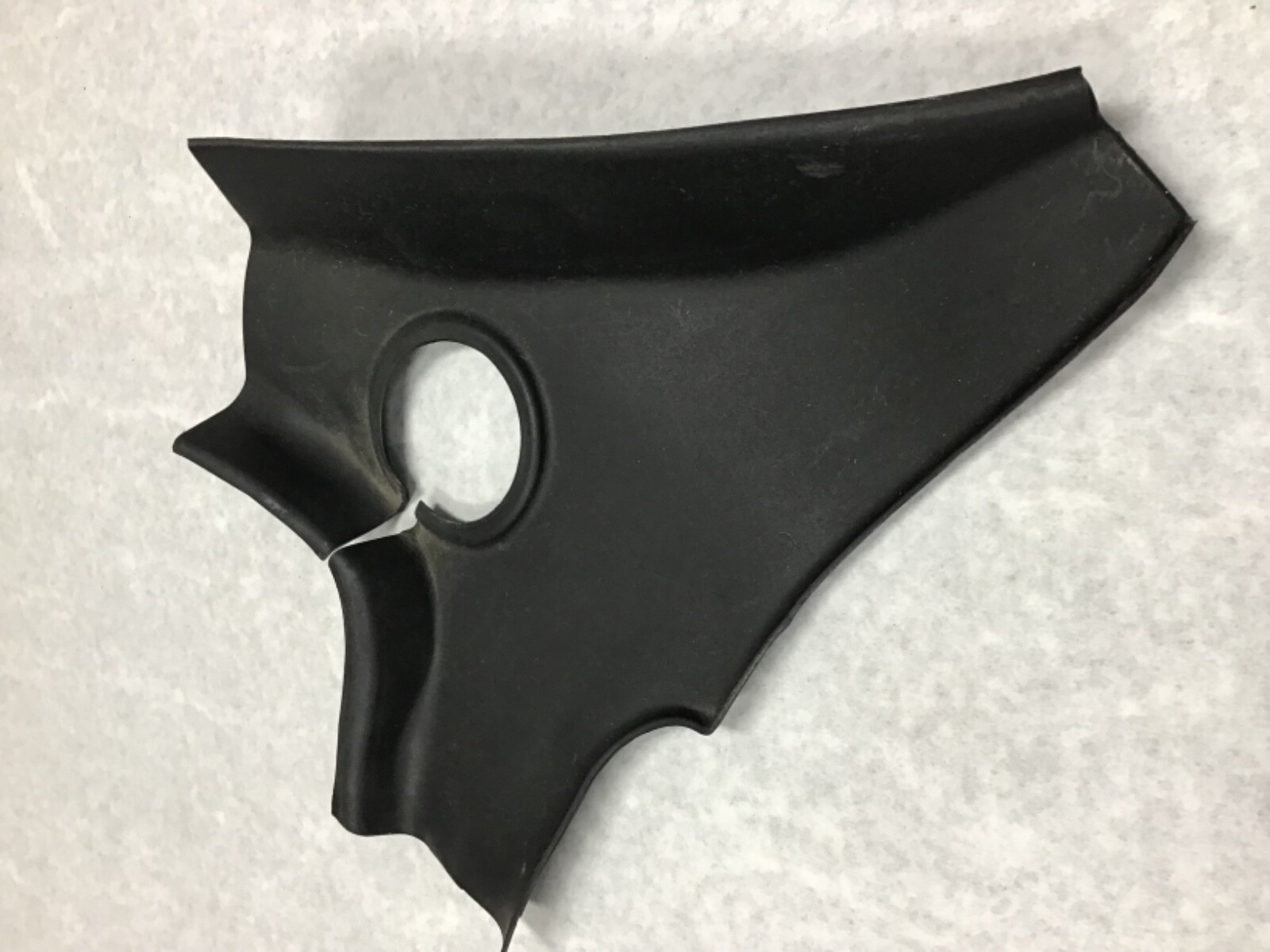 Maserati GranTurismo M145 Rear R Passenger Top Trunk Hinge Cover 2015 081554600