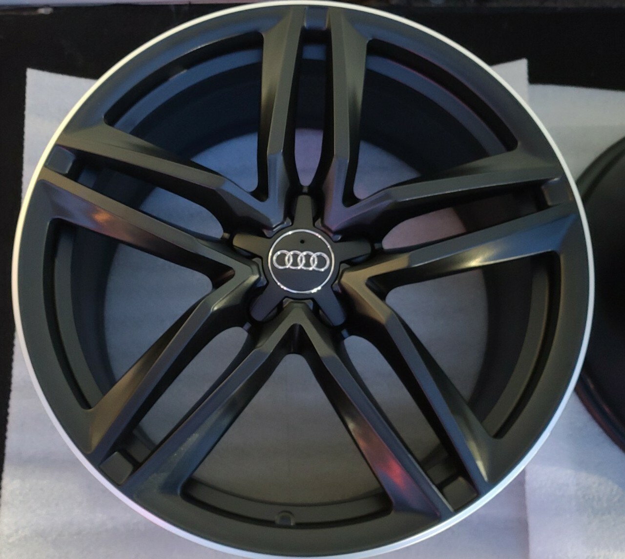 19” AUDI R8 OEM FORGED WHEELS BLACK