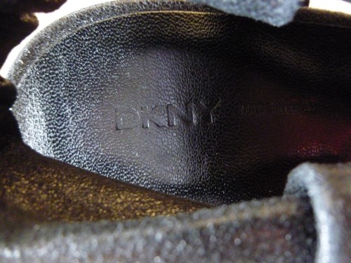 MINT NEW DKNY Insolia Black Leather Wrap Peep Toe Stilettos Size 7 - Picture 5 of 9