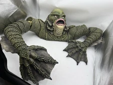 Rubie's Creature From The Black Lagoon Universal Monsters Grave Walker Figure