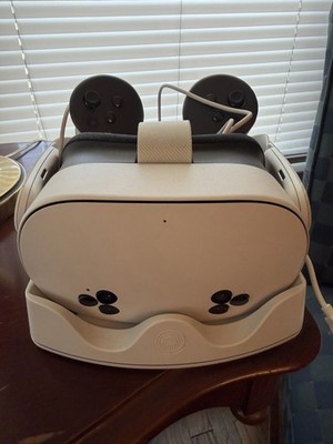 Meta Question 3 Virtual Reality Headset Complete Set