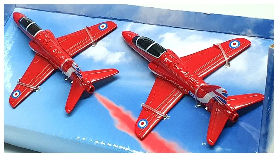 Corgi Diecast CS90687 - RAF Red Arrows Synchro Pair - Image 2 of 4