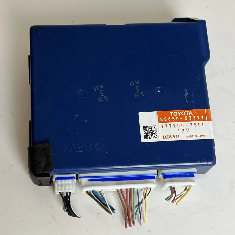 2011 LEXUS IS250C HVAC AMPLIFIER CONTROL MODULE 88650-53371 OEM - Imagen 2 de 4