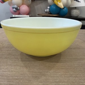 25+ 1940s Pyrex Mixing Bowls for sale | Updated Oct 2026