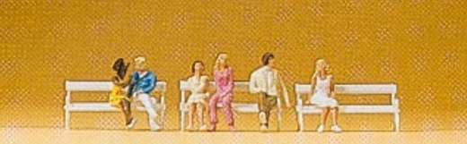 Preiser 79092 Seated Couples On Park Benches (3 Couples) N Gauge