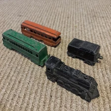 Vintage Midgetoy Diecast Metal 4 Piece Train Set Locomotive Rockford ILL Used