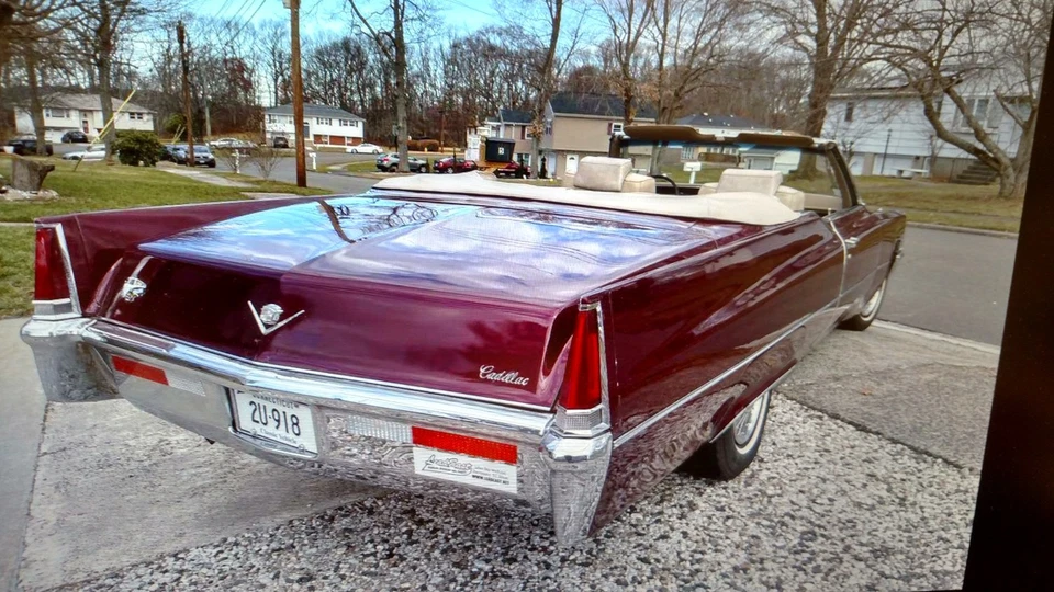 1969 Cadillac DeVille  - Image 3 of 4