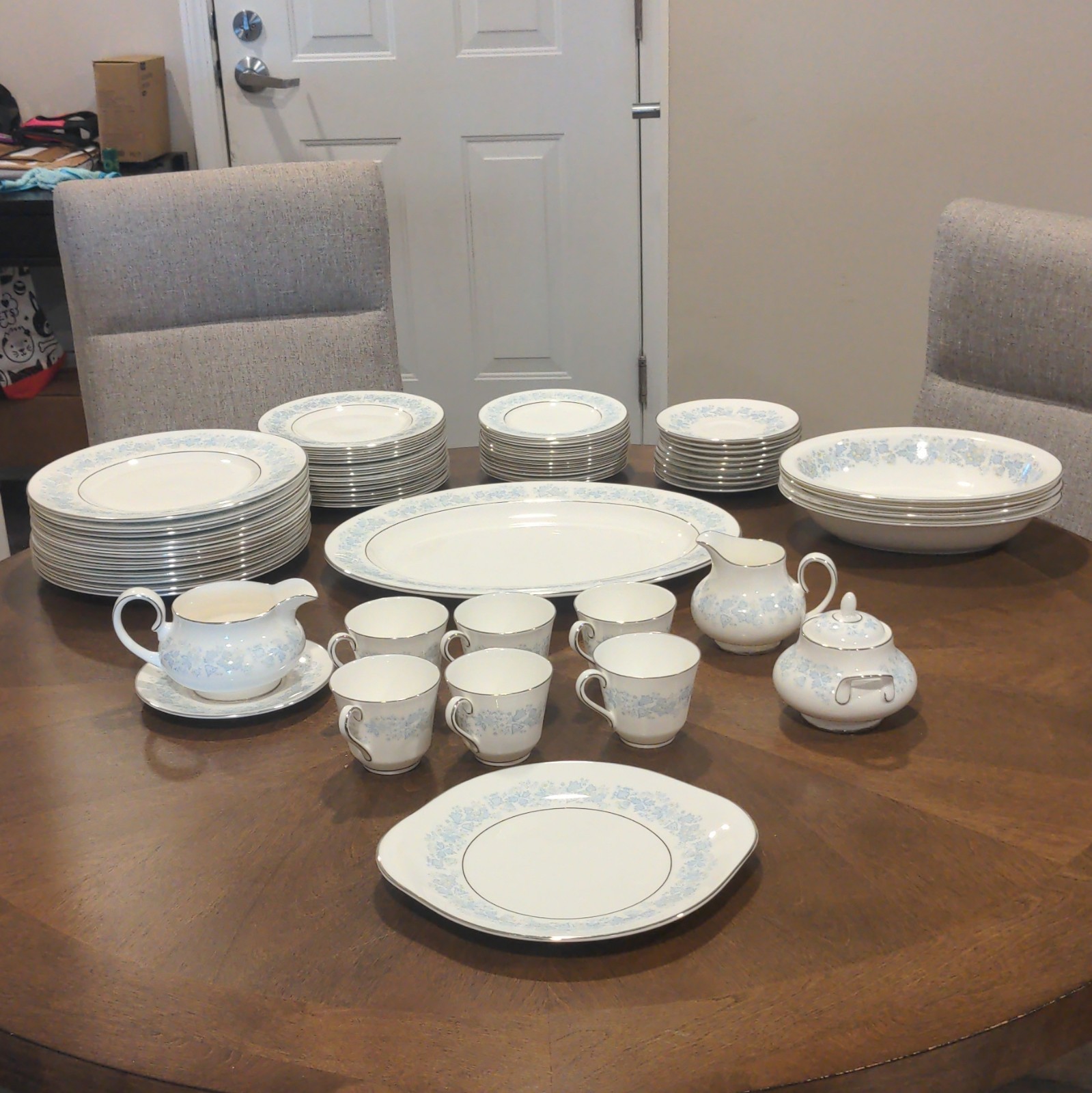 Royal Doulton - 61 Piece Dinner Set