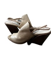 Clarks Ladies Soft Beige/latte Leather Ankle Strap Heels Peep Toe Sandals UK 6