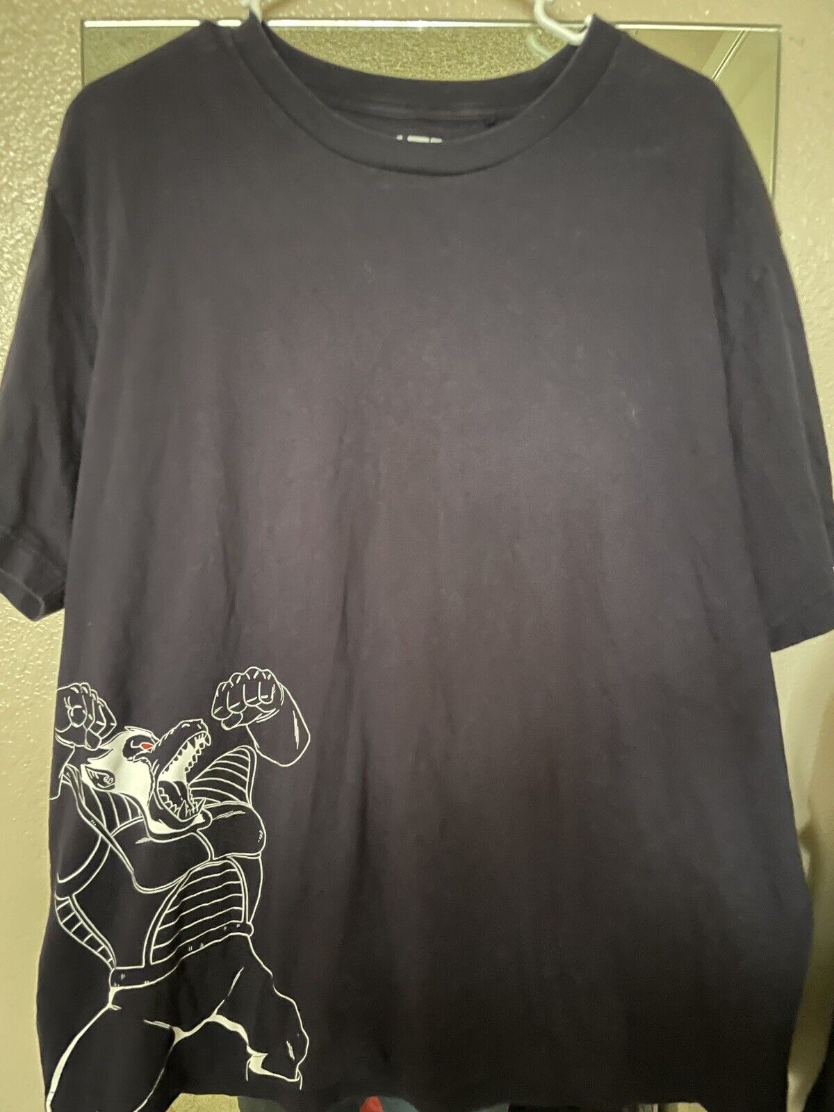 Uniqlo UT x Dragon Ball Z Oozaru Big monkey Yajirobe Shirt XL