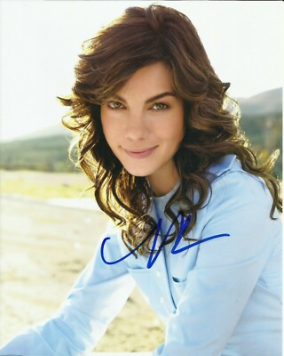 MICHELLE MONAGHAN SIGNED PHOTO (6)