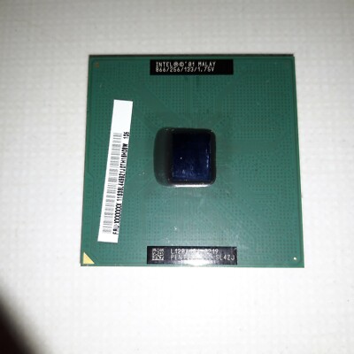 Vintage CPU Prozessor Intel Pentium III SL4ZJ 866 MHz 256KB 133 MHz FSB