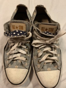 blue polka dot converse