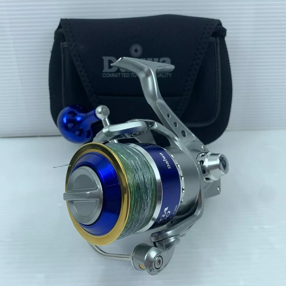 DAIWA SALTIGA Z 4500 Jigging Big Fishing Game Spinning Reel Very Good Japan