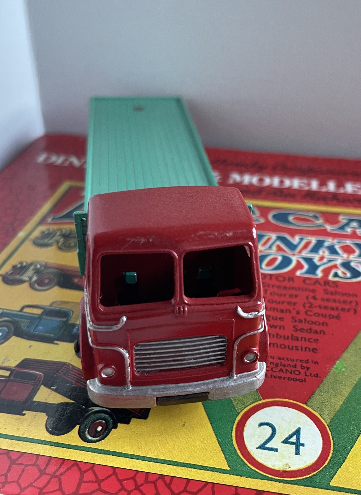 Dinky 934, Leyland Octopus Wagon - Free Price Guide & Review