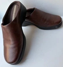 Easy Spirit Brown Clog Slip On Shoes Women Sz 7.6 M