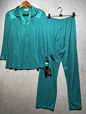 VTG Vanity Fair 2-Piece Pajama Set Size Small Emerald Green Silky Nylon NEW