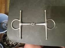 Used full cheek snaffle Bit 5 in mouth swivel center