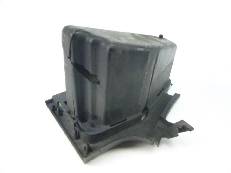 Honda ST1100 1991 bolsillo del tablero izquierdo dañado Foto 2 de 4