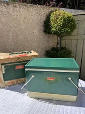 Vintage Green 28 Quart Insulated Coleman 5253-700 Snow-Lite Metal Cooler W/box!