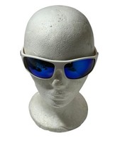 Vintage GUESS Triangle LOGO DESIGNER MIRRORED BLUE LENSES SUNGLASSES