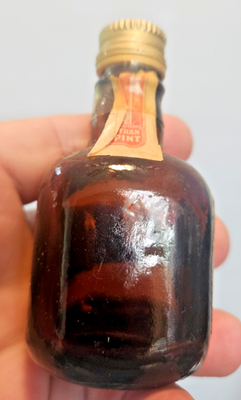 Grand Old Parr Deluxe Scotch Whisky 12 years old empty glass 1