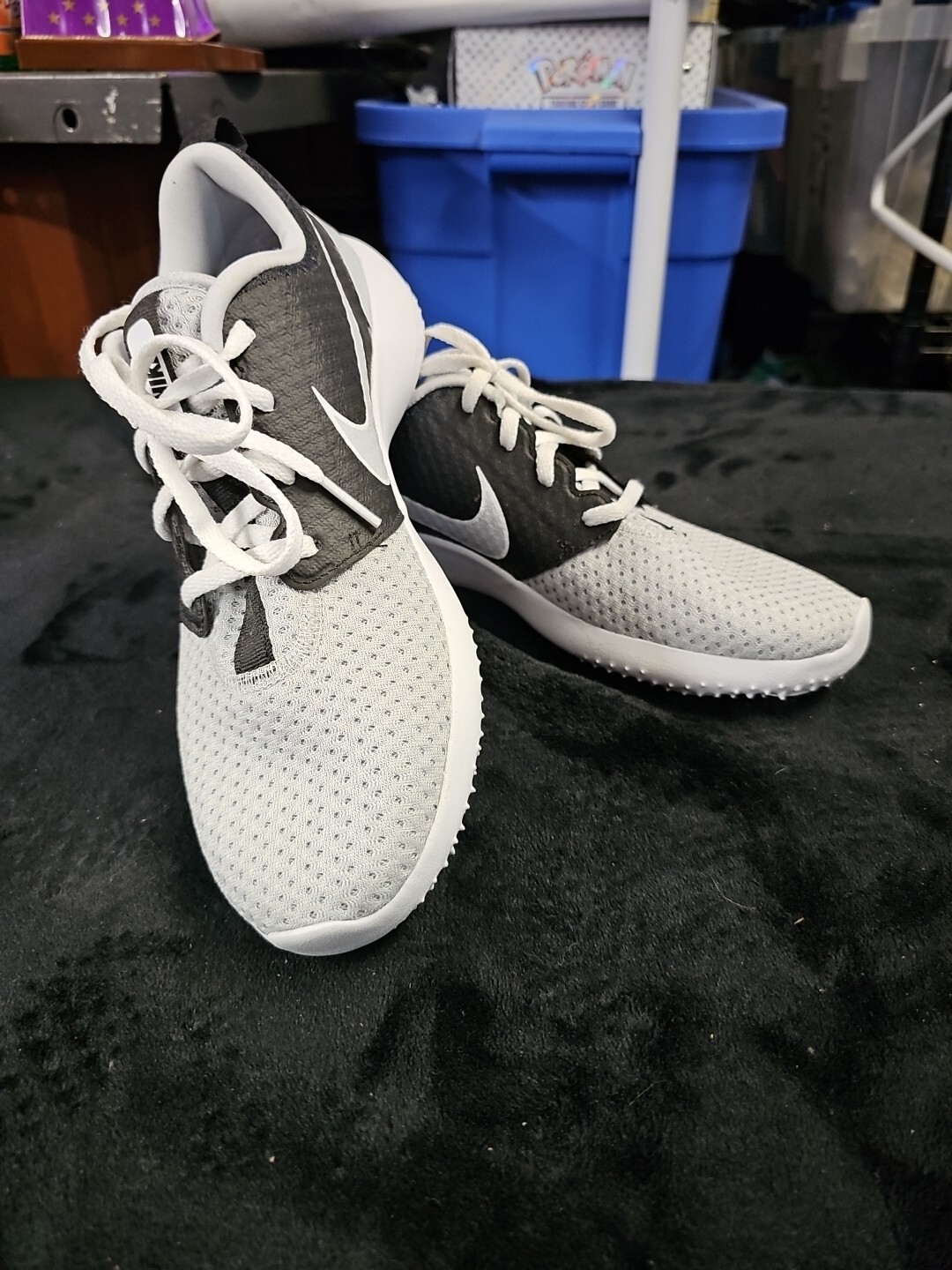Picture 1 of 10