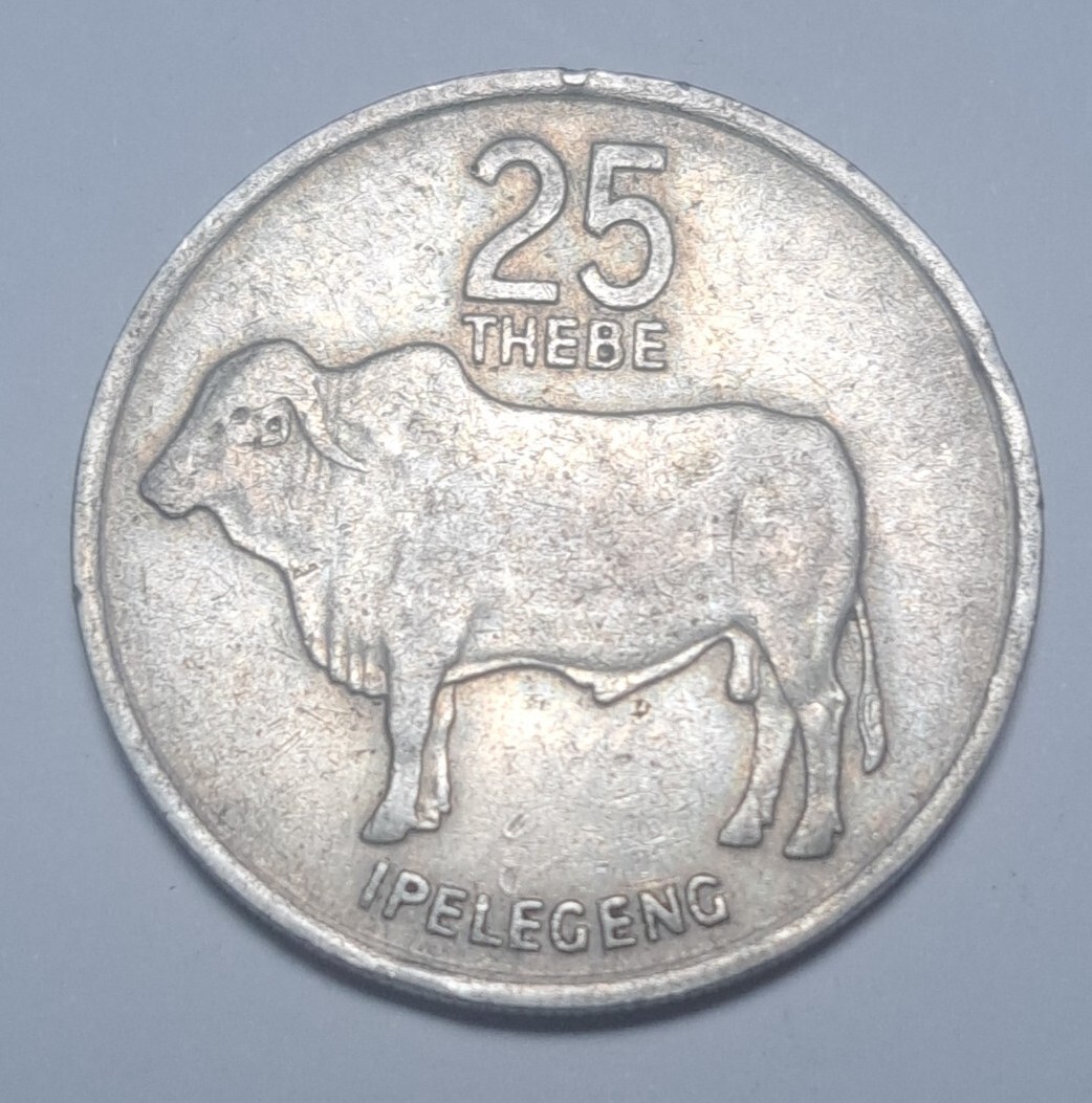 1977 Botswana 25 Thebe Coat Of Arms, Zebu 5.73g 25mm Coin 250,00