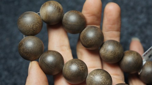 20mm Old Chinese Brunei agarwood Eighteen children bracelets/Pear wood jade box - Picture 6 of 11