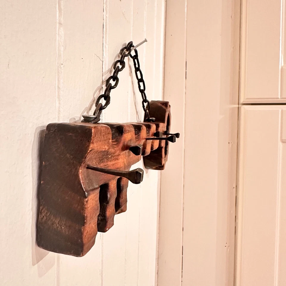 Vintage Wooden Key Holder - Unique Hand-Carved Key Rack with Metal Accents - Image 3 of 4