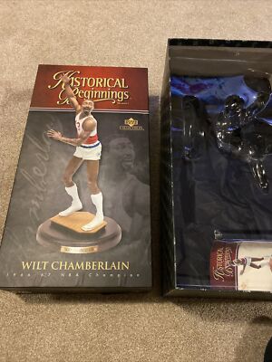 Upper Deck Historical Beginnings Wilt Chamberlain Figure *Broke