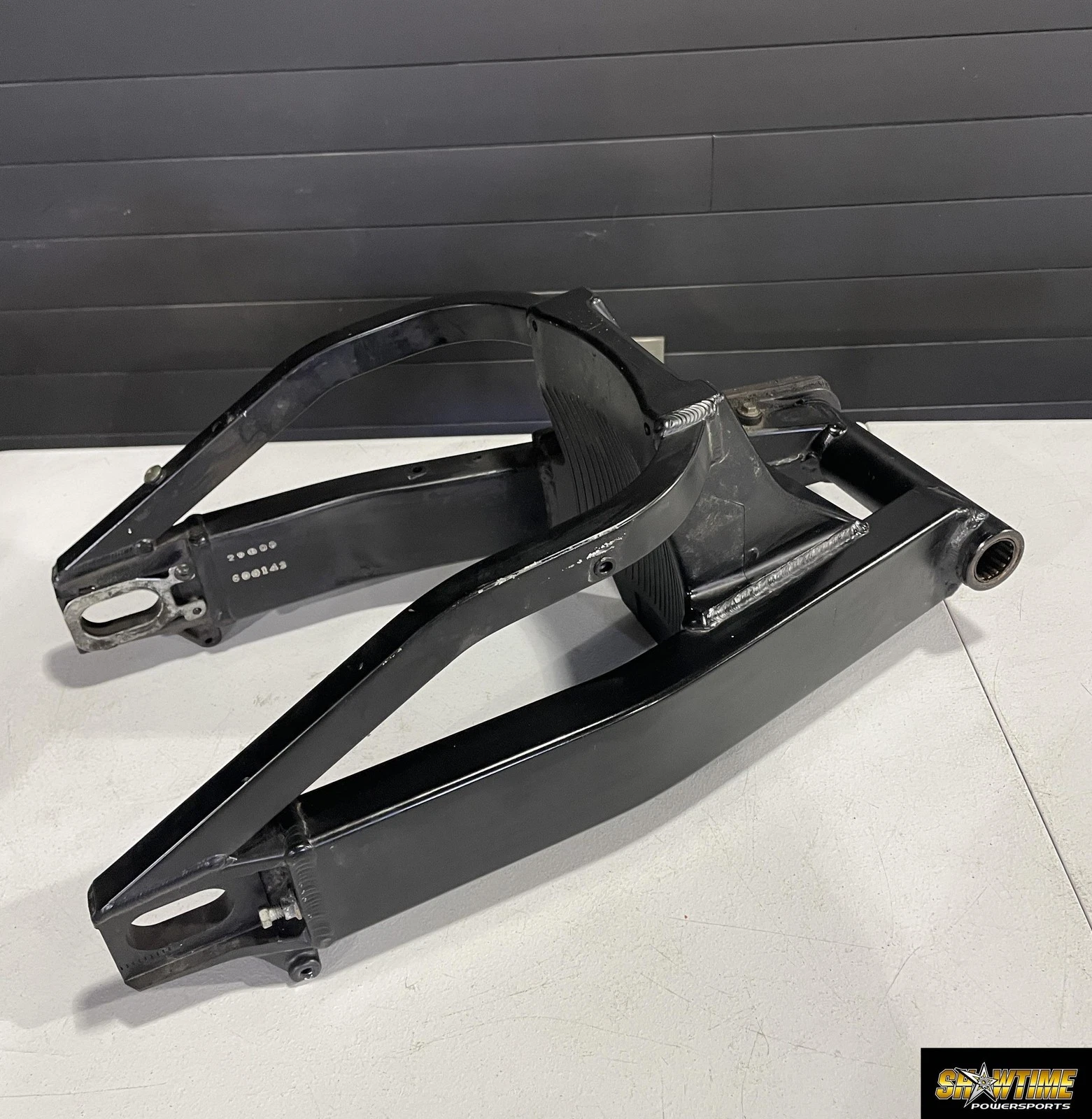 04-05 SUZUKI GSXR600 GSXR 600 REAR SWINGARM BACK SUSPENSION SWING ARM