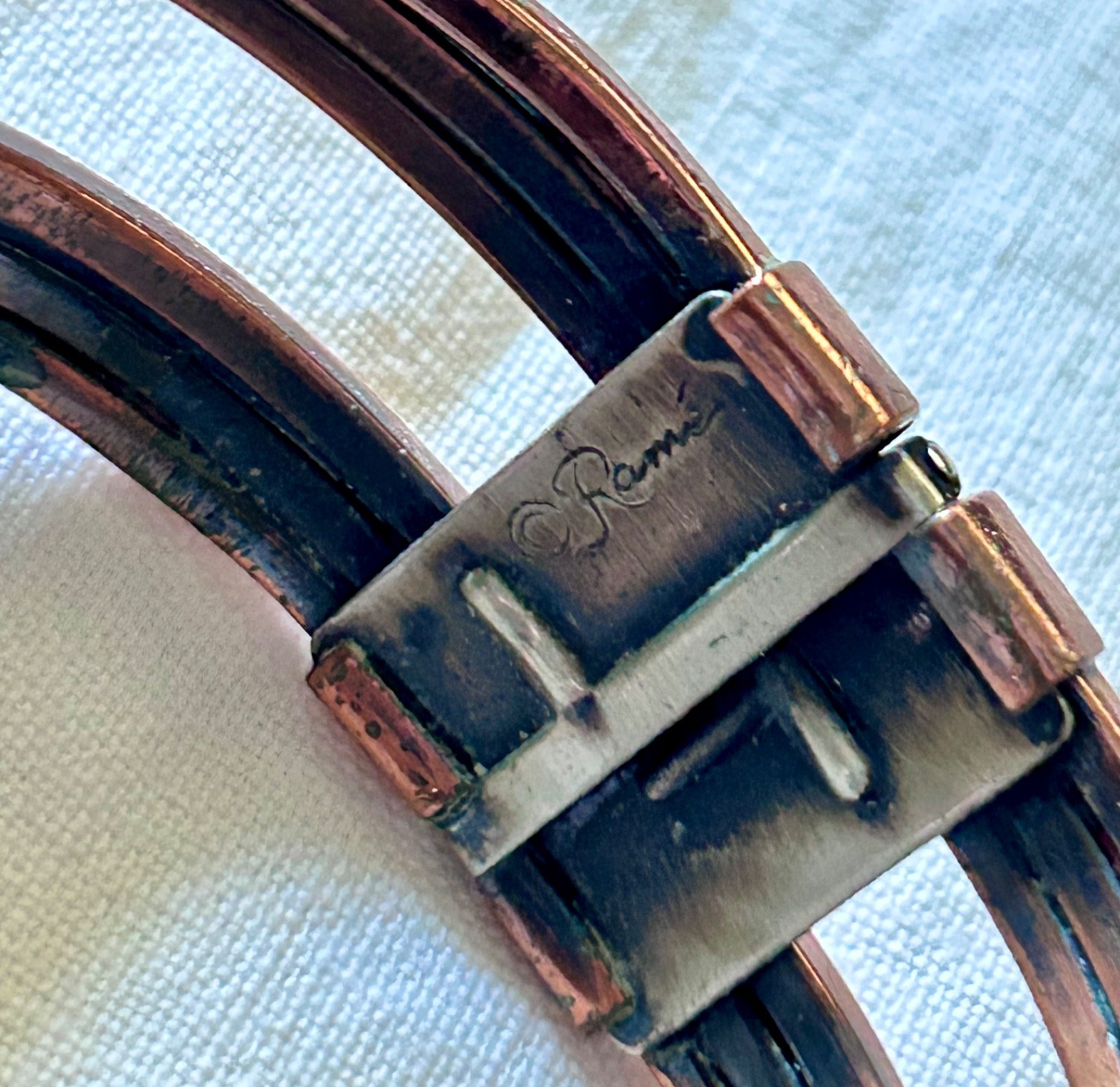 VINTAGE COPPER HINGED CUFF BRACELET SCROLL & LEAF… - image 3